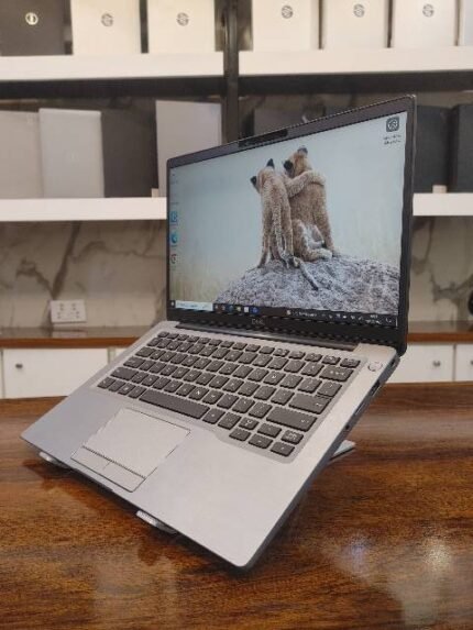 Dell Latitude 7400 – Intel Core i5 8th Gen | 8GB DDR4 Ram | 256GB NVMe SSD | 14" FHD Touch Display | Backlight Keyboard | Carbon + Metal Body